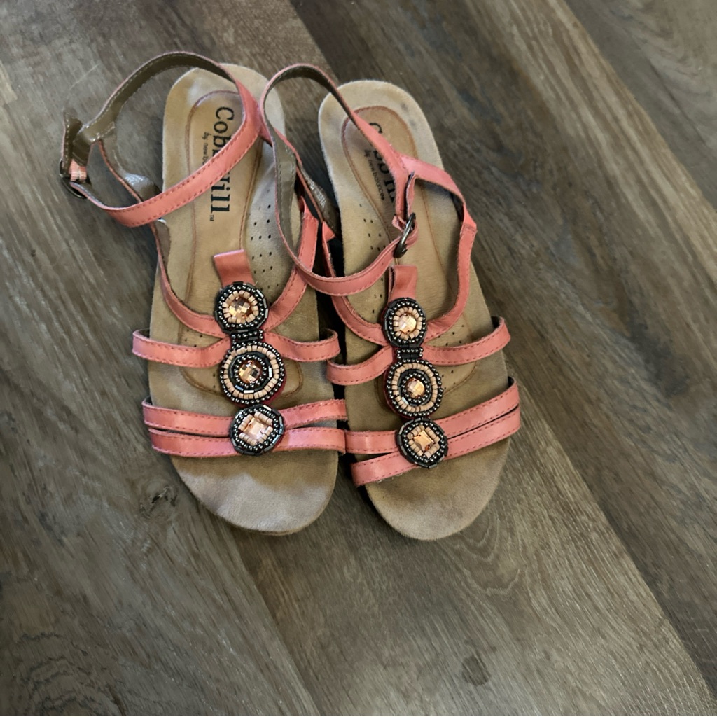 Coral Strappy Sandals By Cobb Hill